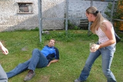 Andrea animiert den voellig ausgepowerten Harry-29